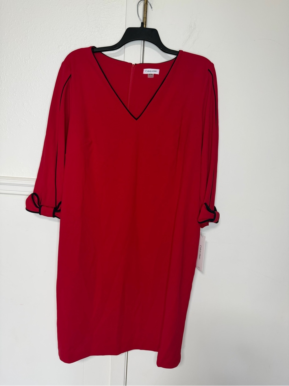 Calvin Klein Red V-Neck Shift Dress with Black Trim 20W new with tag